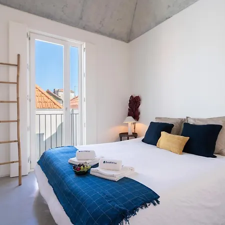 Apartment Host Wise - Luxurious Private Flats - Balcony *