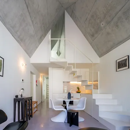 Host Wise - Luxurious Private Flats - Balcony Porto